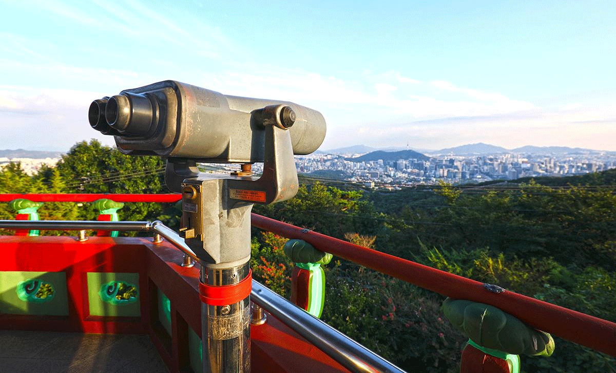 팔각정 망원경  / 출처 : 온라인 커뮤니티