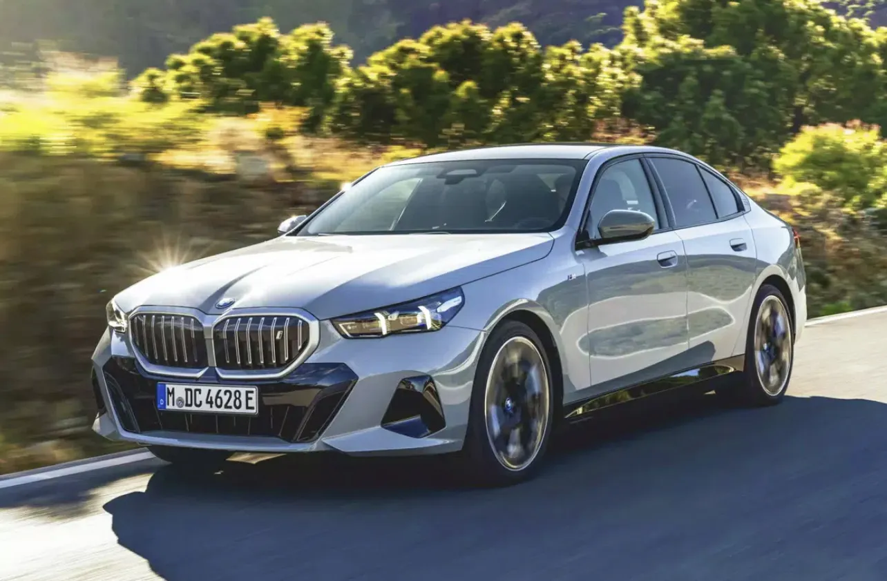 BMW 뉴 i5 xDrive40 측정면2 (출처=BMW)
