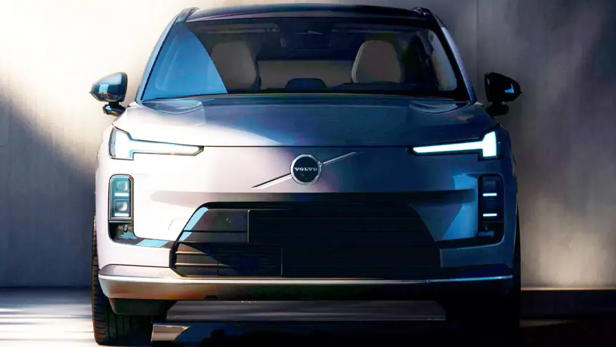 볼보 신형 XC70 정면 (출처=볼보) 볼보 신형 XC70 정면 (출처=볼보)