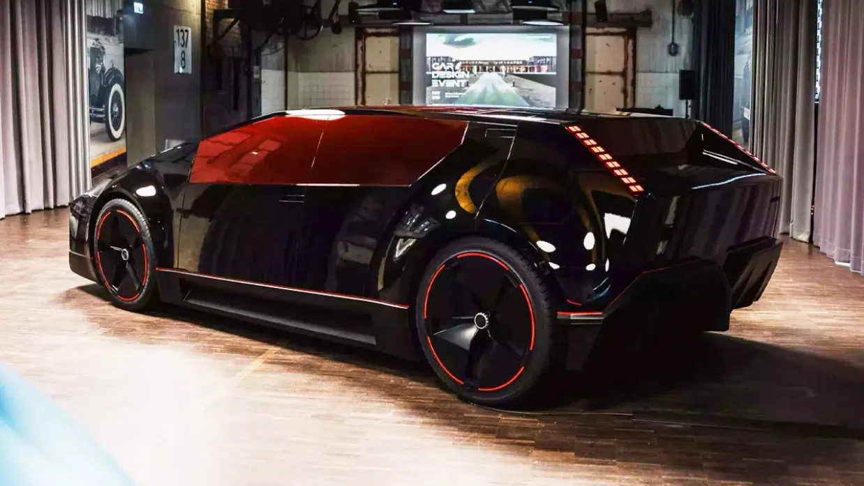 현대차 콘셉트카 옵시디언 측후면 (출처=2025 Car Design Event) 현대차 콘셉트카 옵시디언 측후면 (출처=2025 Car Design Event)