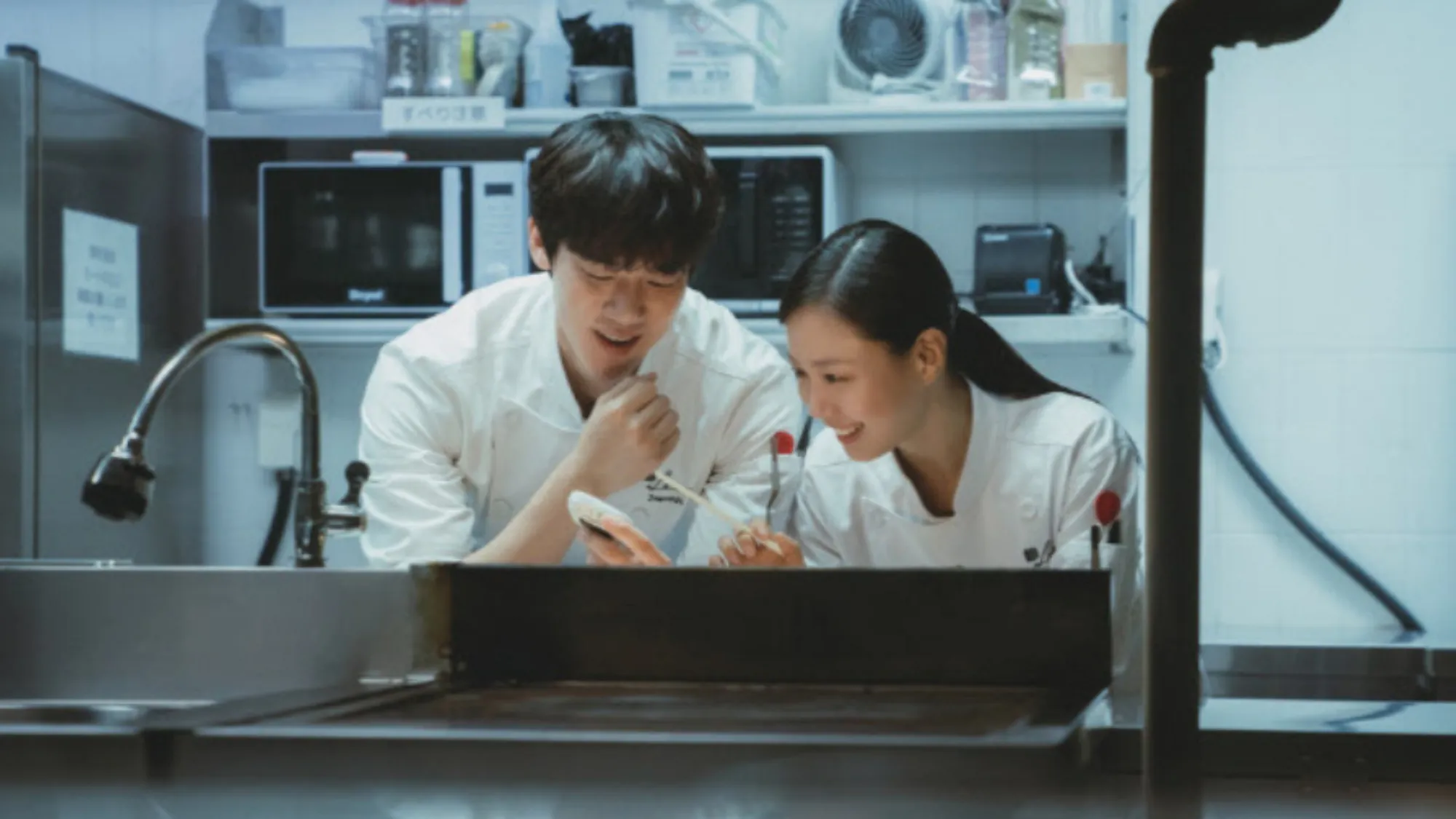 유연석 고민시(사진=지니TV 제공) 유연석 고민시(사진=지니TV 제공)