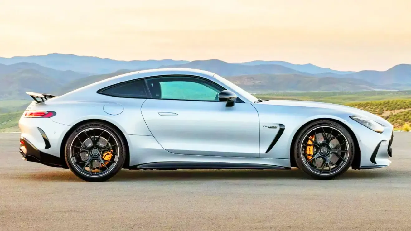 메르세데스-AMG GT 55 4MATIC+ 측면 (출처=메르세데스-벤츠) 메르세데스-AMG GT 55 4MATIC+ 측면 (출처=메르세데스-벤츠)