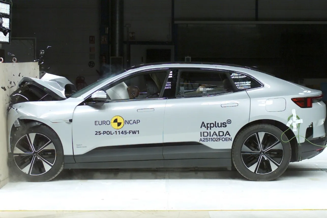 유로 NCAP 테스트 중인 폴스타 4 (출처=폴스타코리아) 유로 NCAP 테스트 중인 폴스타 4 (출처=폴스타코리아)