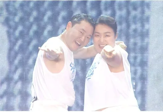 싸이 SNS 싸이 SNS