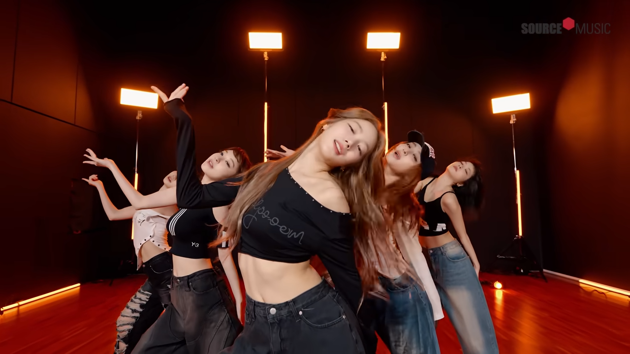 르세라핌 HOT / 출처 : 소스뮤직 뮤직미디오 르세라핌 HOT / 출처 : 소스뮤직 뮤직미디오
