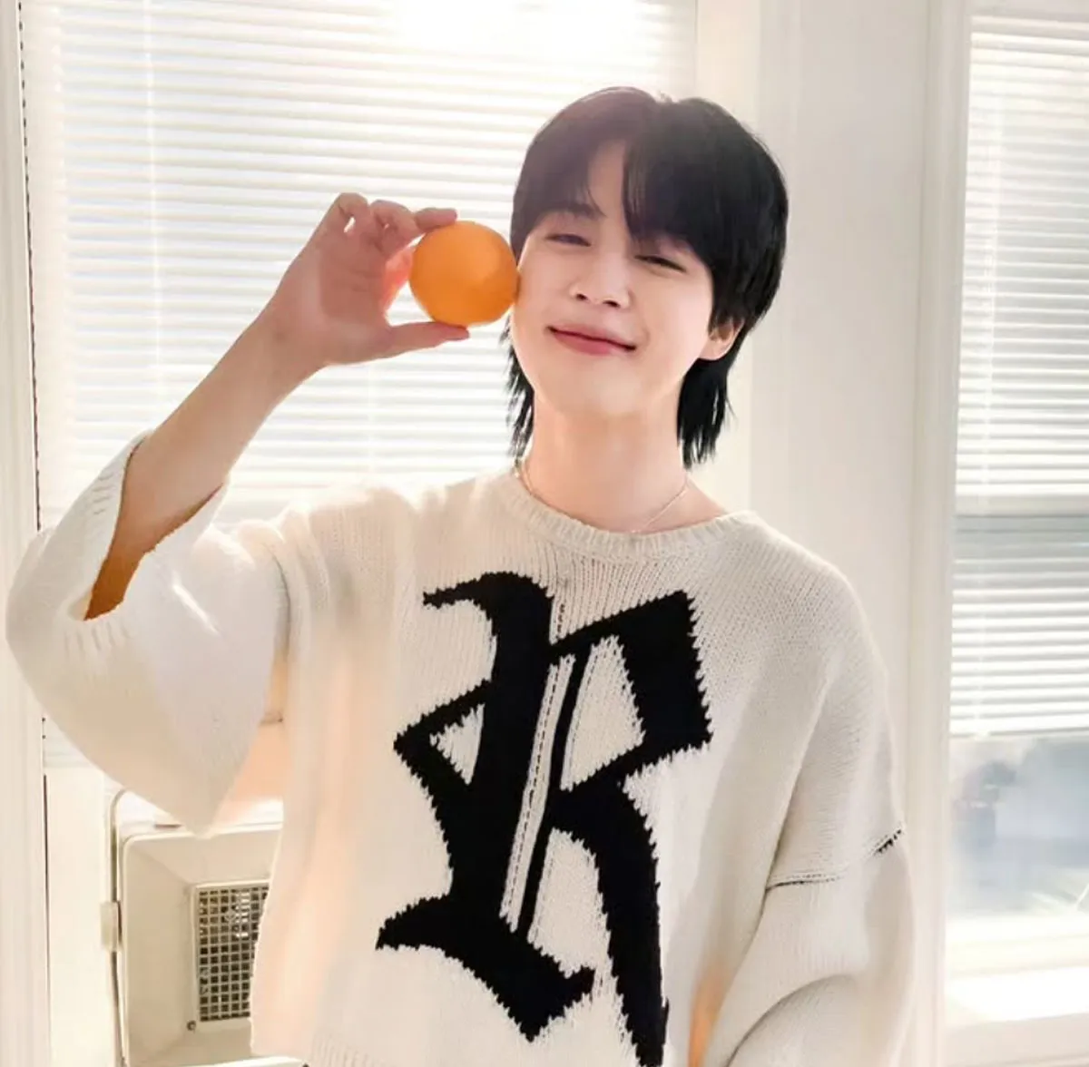 지민 / 출처 : 인스타그램 지민 / 출처 : 인스타그램