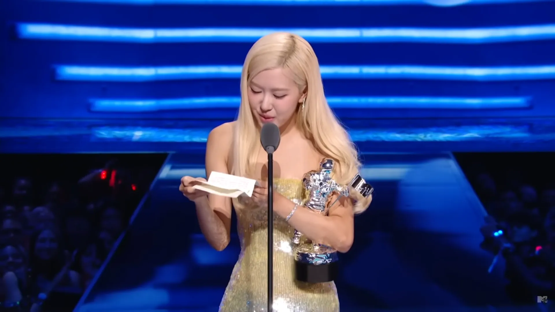 사진 = 유튜브 ‘MTV VMA’ 화면 캡처 사진 = 유튜브 ‘MTV VMA’ 화면 캡처