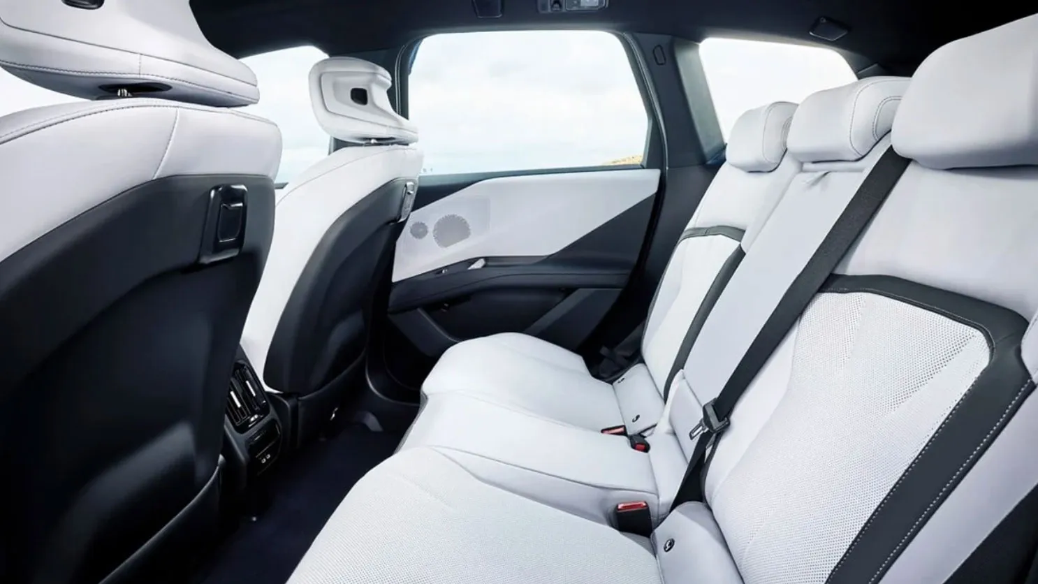 BMW 신형 iX3 실내 (출처=BMW) BMW 신형 iX3 실내 (출처=BMW)