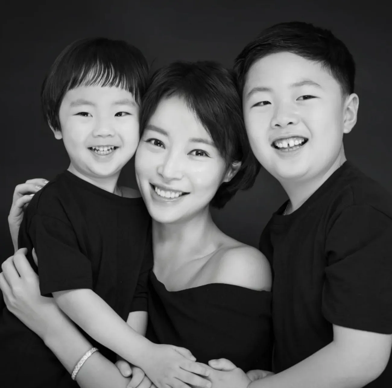 사진=황정음 SNS 사진=황정음 SNS