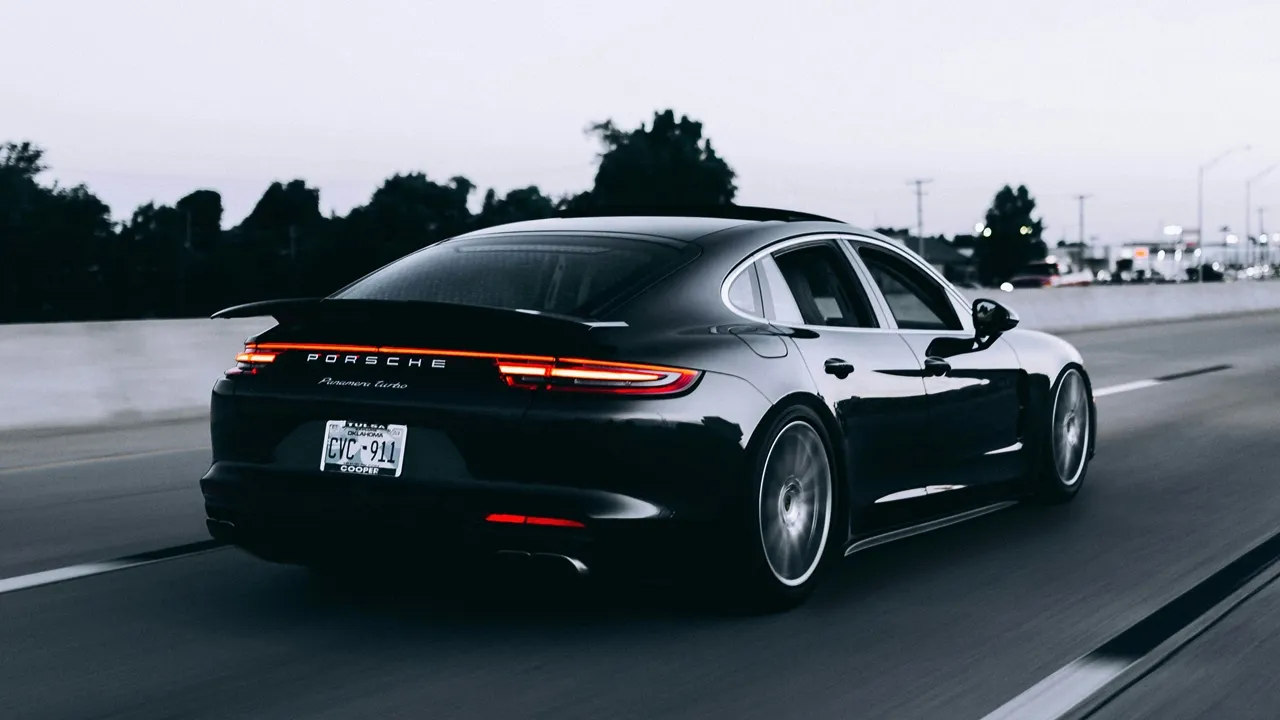 포르쉐 파나메라 터포