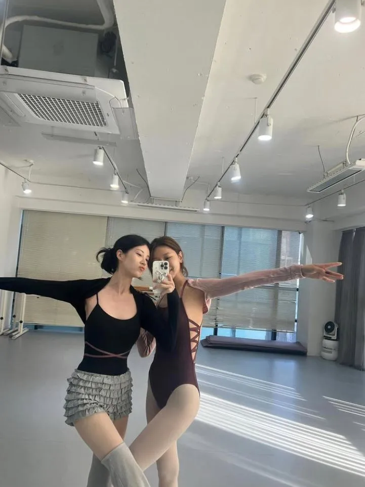 소녀시대 서현, 수영 / 사진 = 서현 SNS