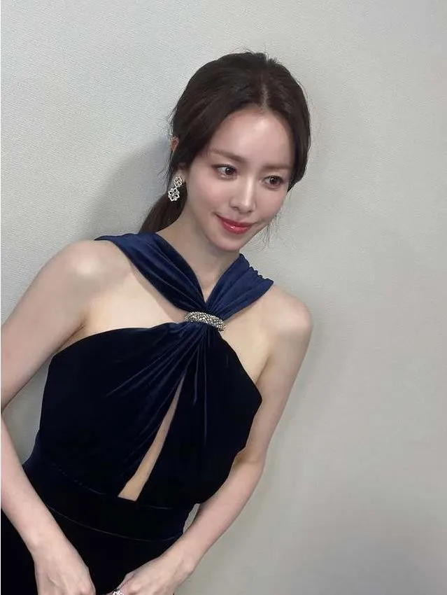 한지민, BH엔터테인먼트 사진