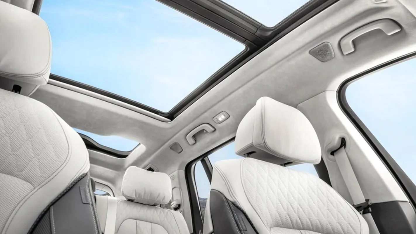 BMW X7 실내 (출처=BMW)