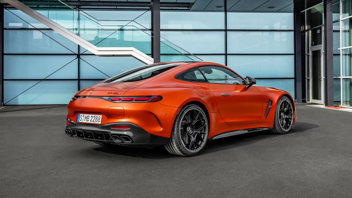 GT 63 S E 퍼포먼스 / 메르세데스-AMG