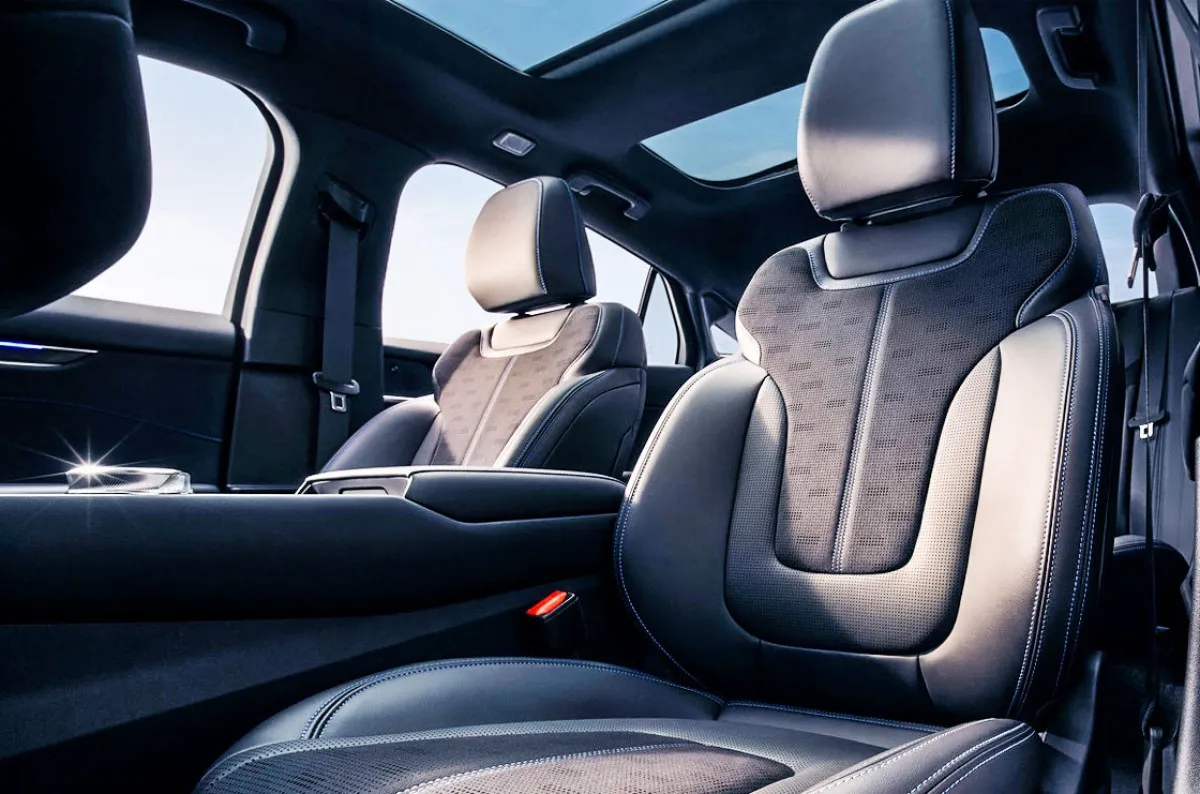 포드 몬데오 - 출처 : 포드