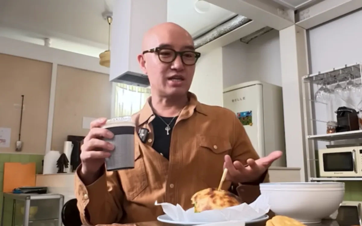 방송인 홍석천. 유튜브 채널 ‘지식인사이드’ 캡처