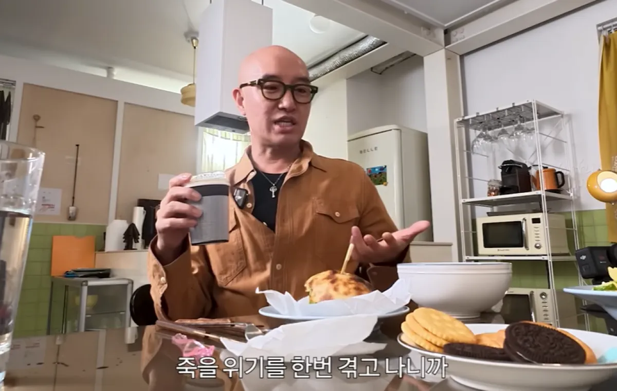 방송인 홍석천. 유튜브 채널 ‘지식인사이드’ 캡처