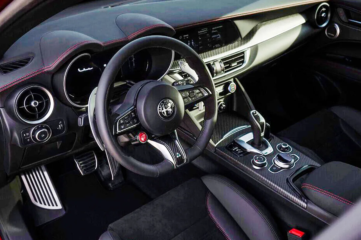 스텔비오 콰드리폴리오 콜레지오네 - 출처 : 알파로메오