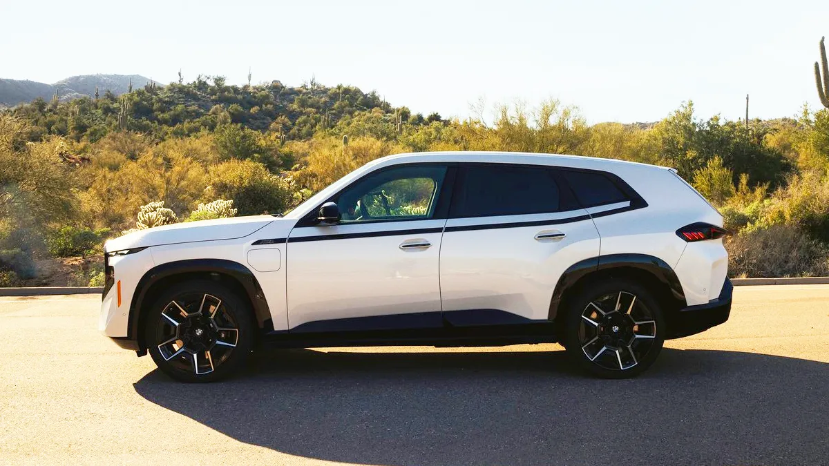 BMW XM 레이블 / BMW