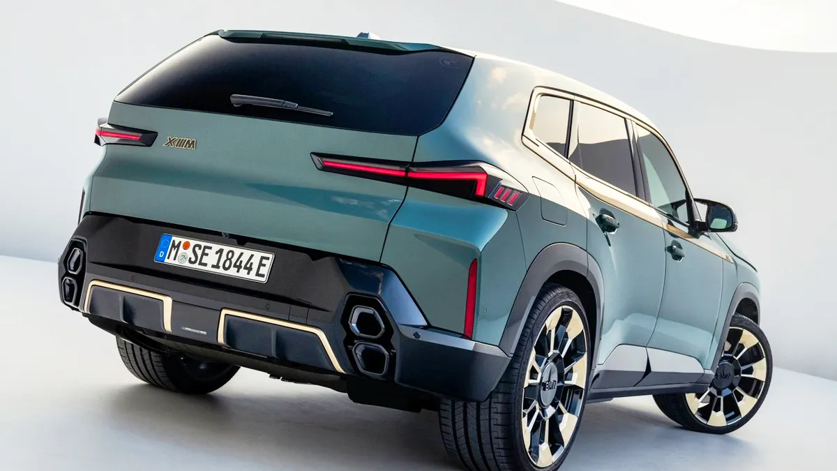 BMW XM 레이블 / BMW