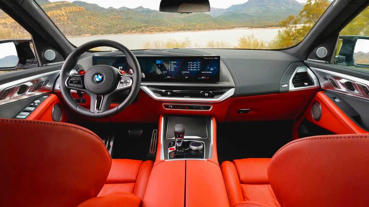 BMW XM 레이블 실내 / BMW