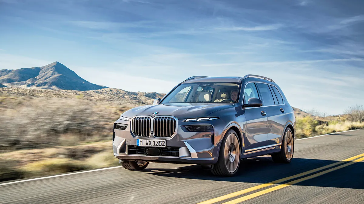 X7 / BMW