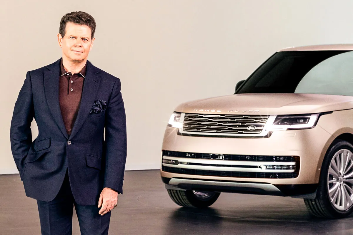 제리 맥거번 - 출처 : 랜드로버