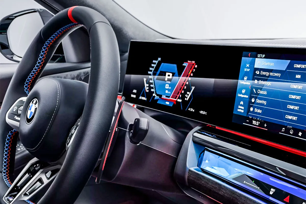 M5 투어링 - 출처 : BMW