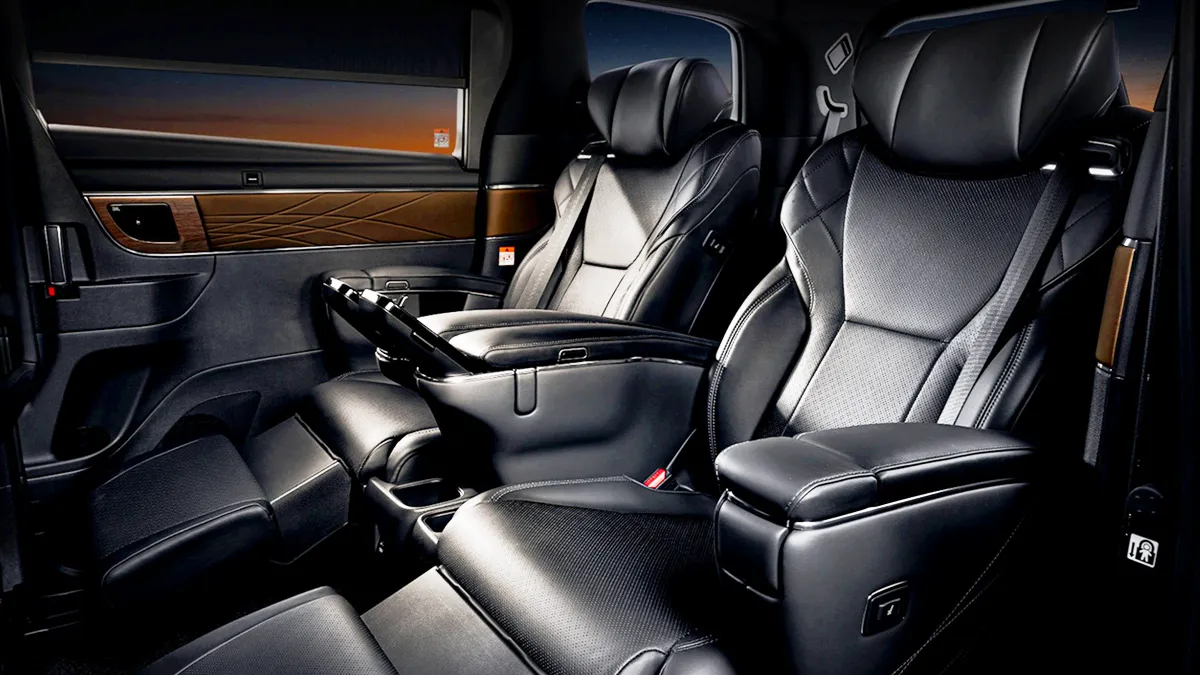 알파드 실내 / 토요타