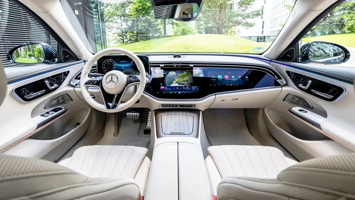 E클래스 실내 / 벤츠