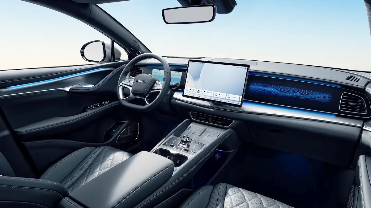 씨라이언 7 실내 / BYD