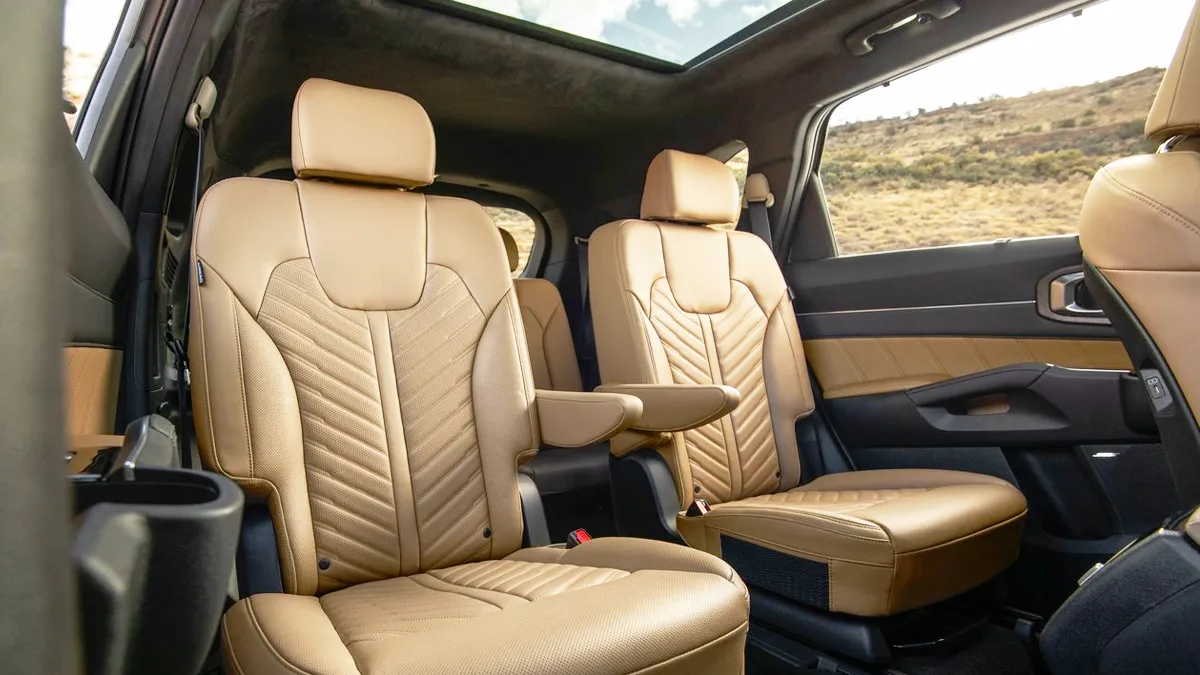 쏘렌토 디젤 모델 실내 / 기아