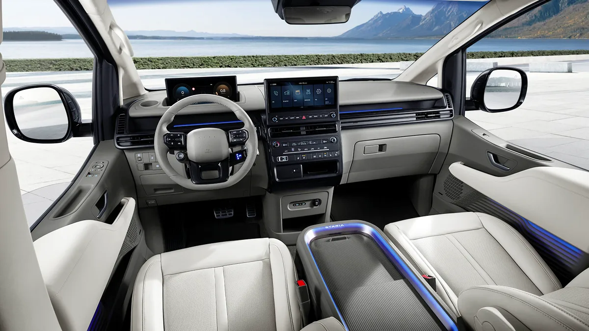 더 뉴 스타리아 실내 / 현대자동차