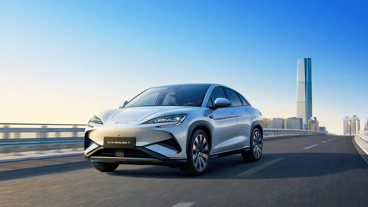 씨라이언 7 / BYD