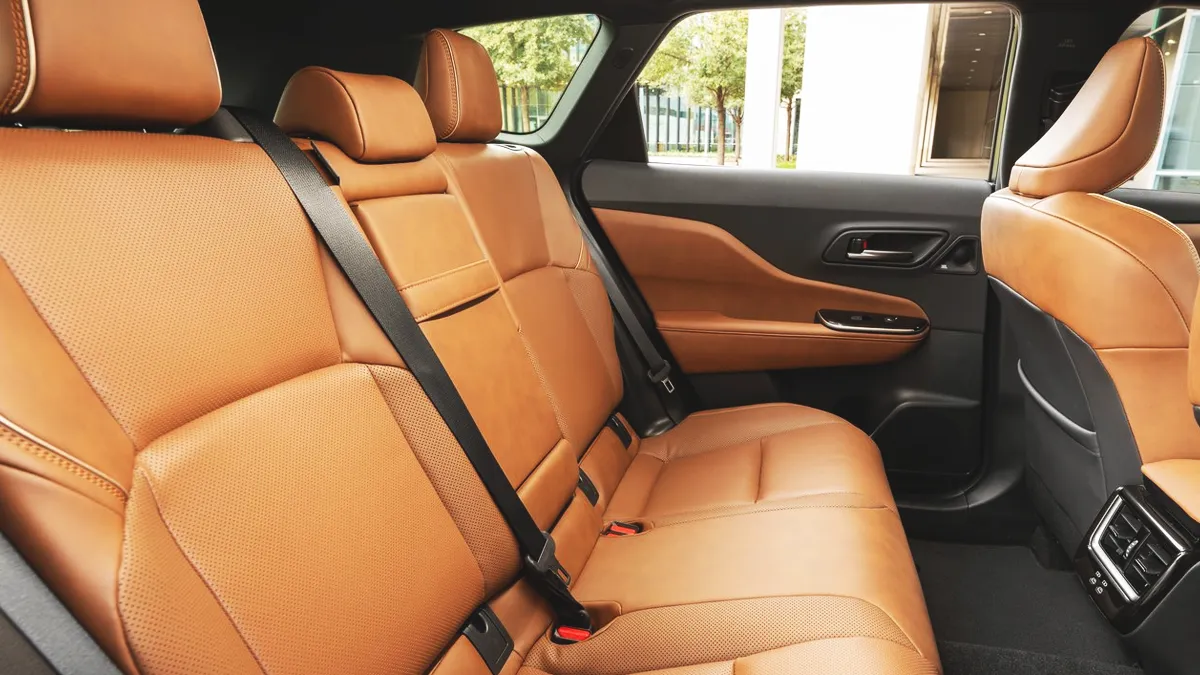 토요타 크라운 시그니아 실내 / 토요타