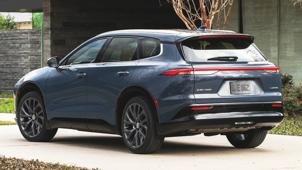 토요타 크라운 시그니아 / 토요타