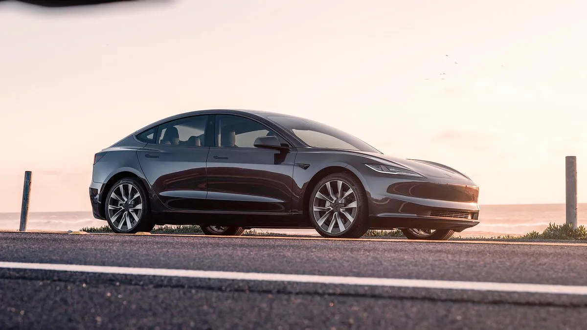 모델 3 / 테슬라