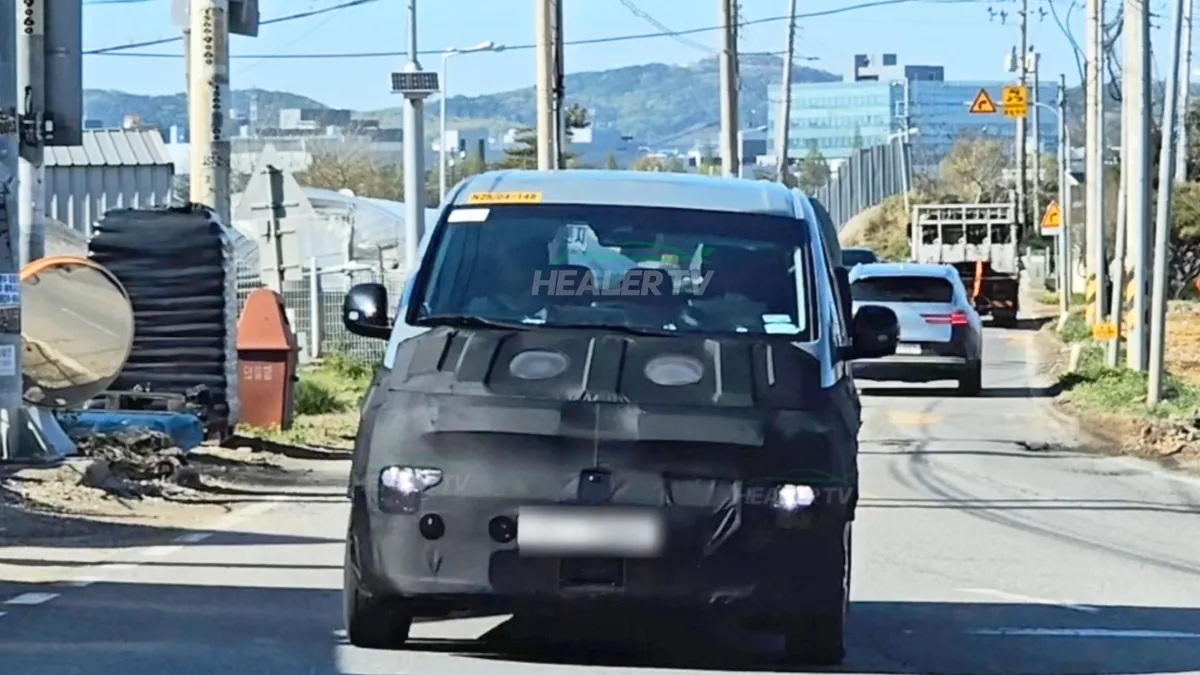 스타리아 전기차 모델·아반떼 풀체인지 예상도 / 유튜브 ‘힐러 HEALER TV·뉴욕맘모스’