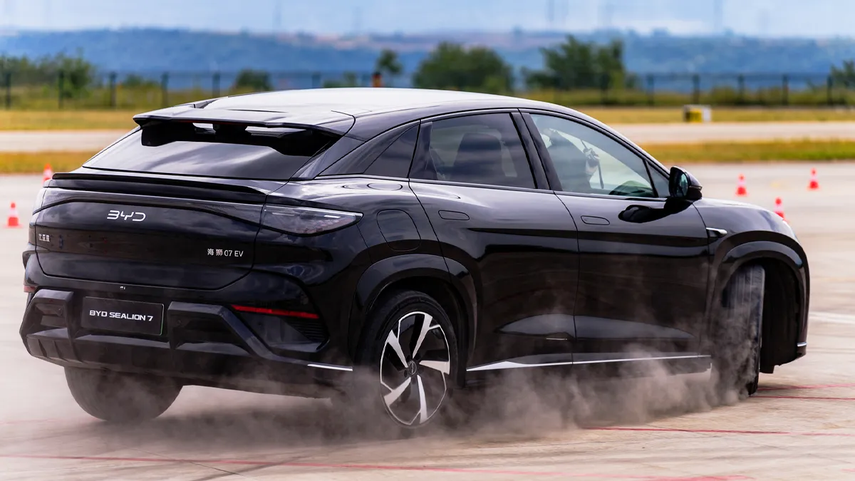 씨라이언 7 / BYD