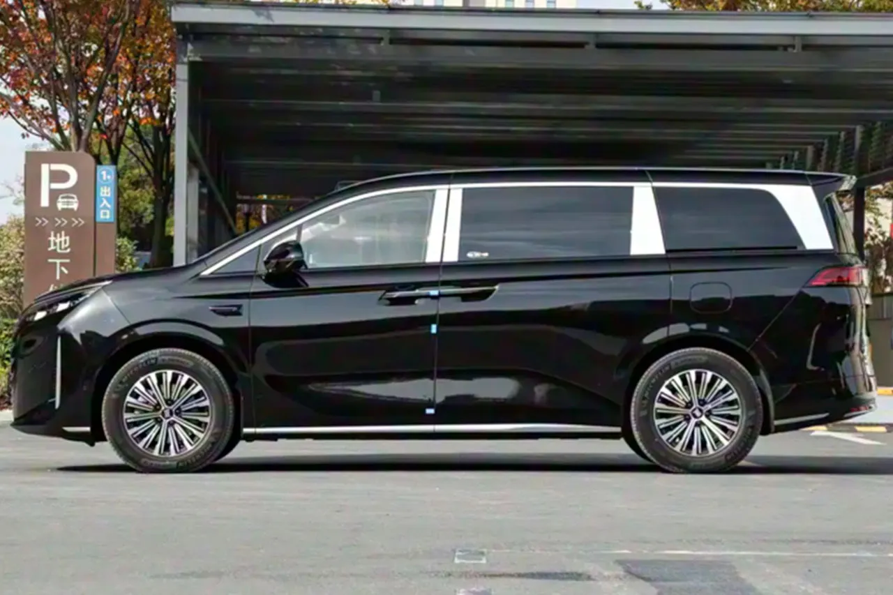 하이브리드 미니밴 ‘M9’ / 사진=BYD