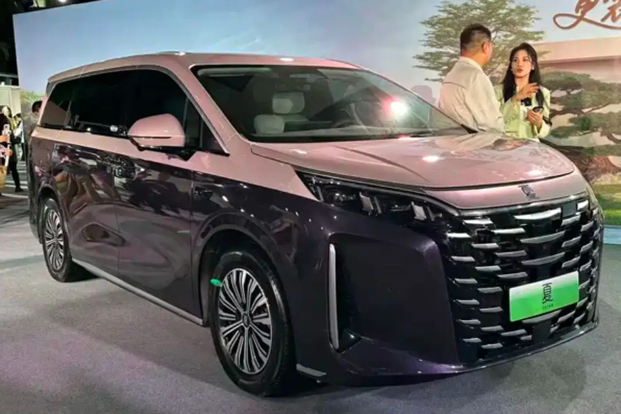 하이브리드 미니밴 ‘M9’ / 사진=BYD