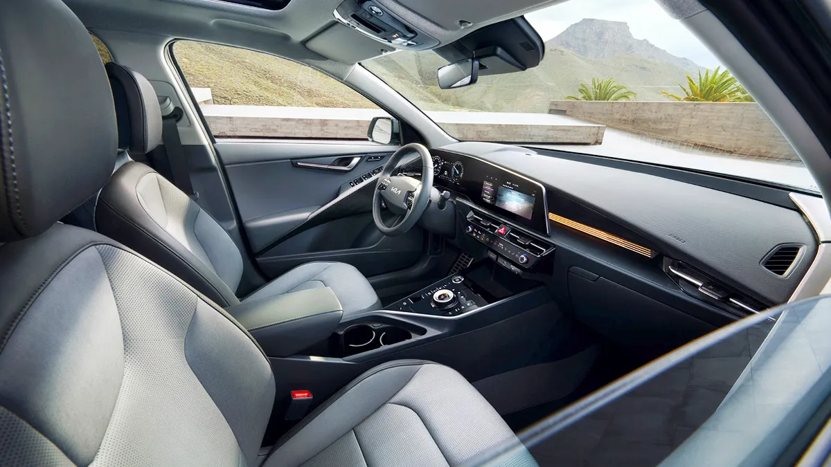 니로 하이브리드 실내 / 기아