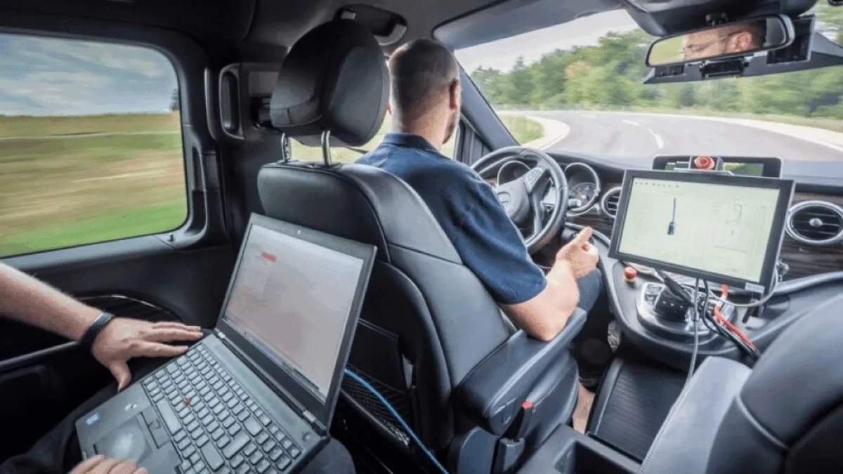 자율주행 테스트 중인 벤츠 / 사진=벤츠