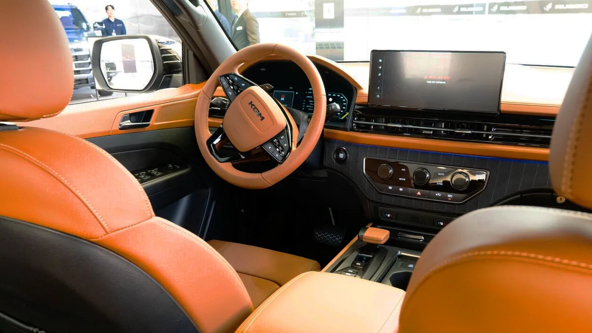 신형 무쏘 실내 / KGM