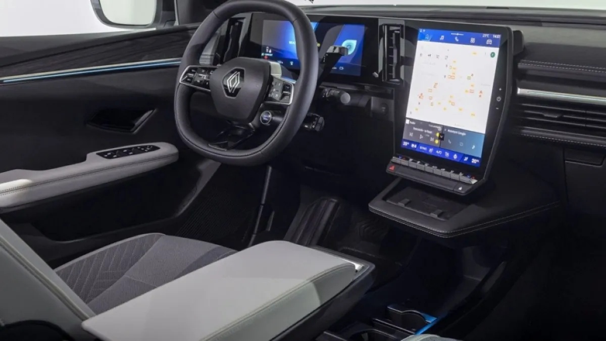르노 세닉 E-Tech 실내 / 사진=르노