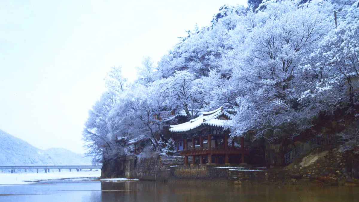 합천 연호사 설경 / 사진=합천관광