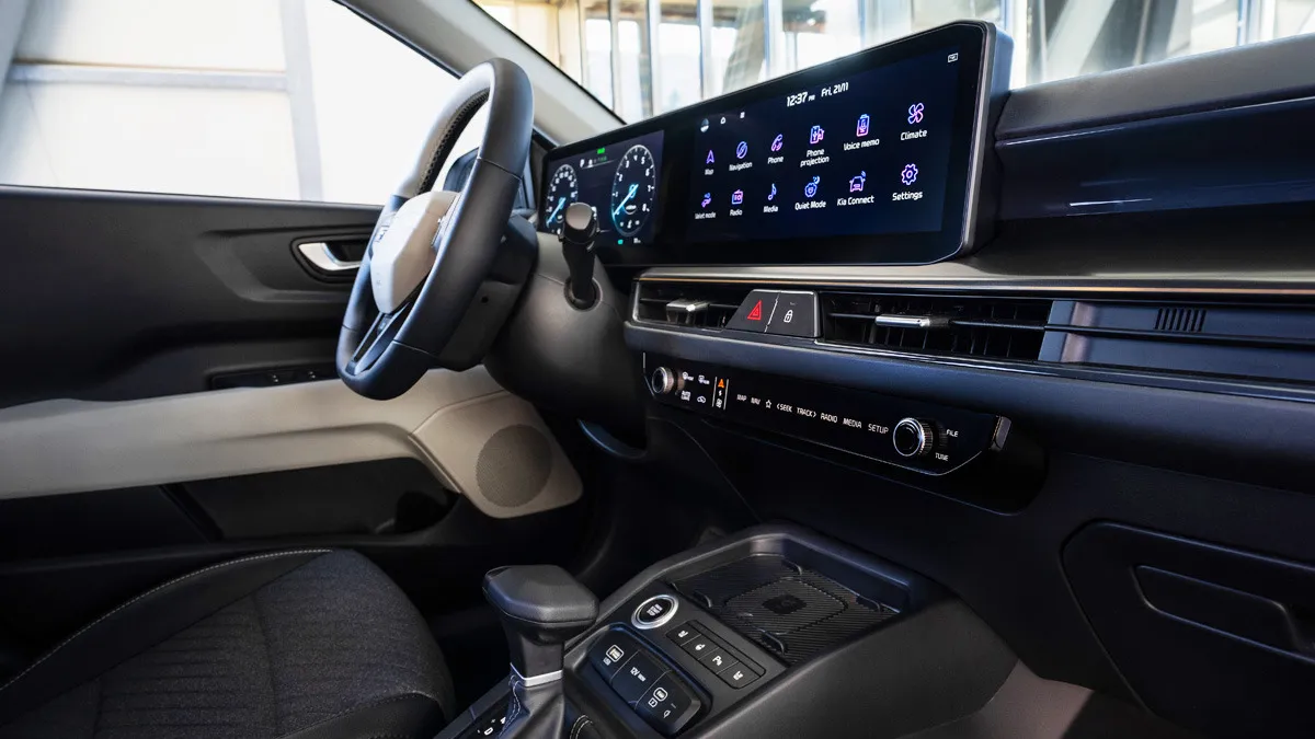 기아 신형 스토닉 실내 / 사진=기아