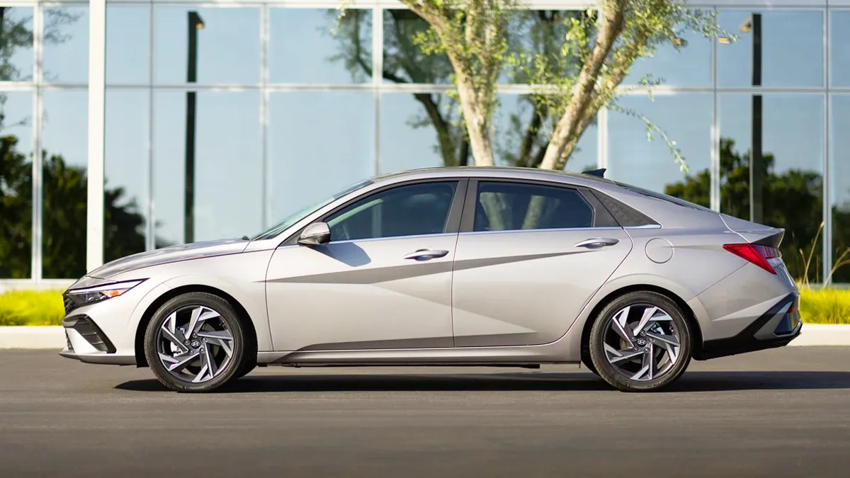 아반떼 / 현대자동차