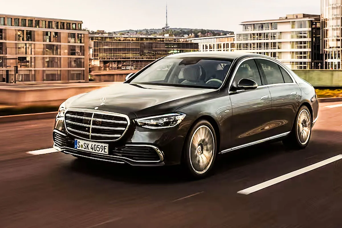 S클래스 - 출처 : 메르세데스-벤츠
