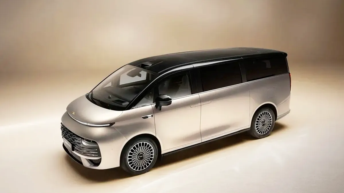 V900 / 지리 갤럭시